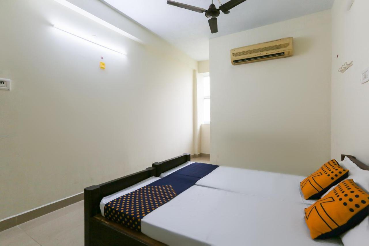 Spot On 63050 Kag Rooms Gūduvāncheri Exterior foto